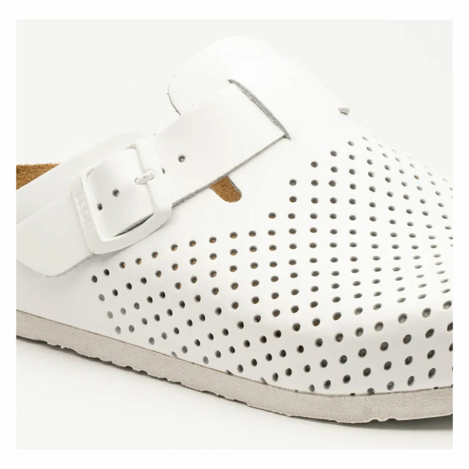 Особливості сабо Leon 4700