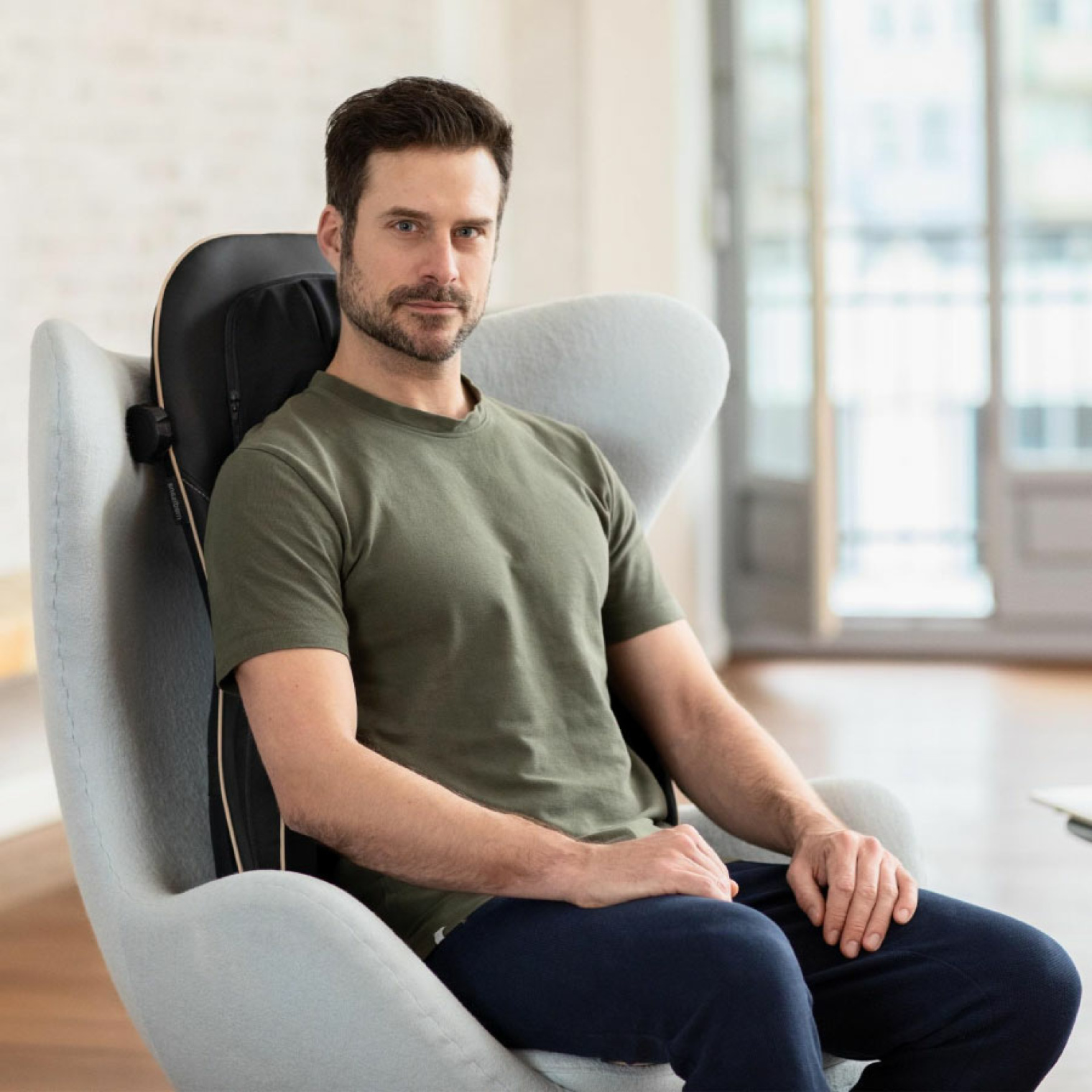 <span data-mce-style="color: rgb(46, 46, 44);" style="color: rgb(46, 46, 44);">Дія масажного крісла</span>