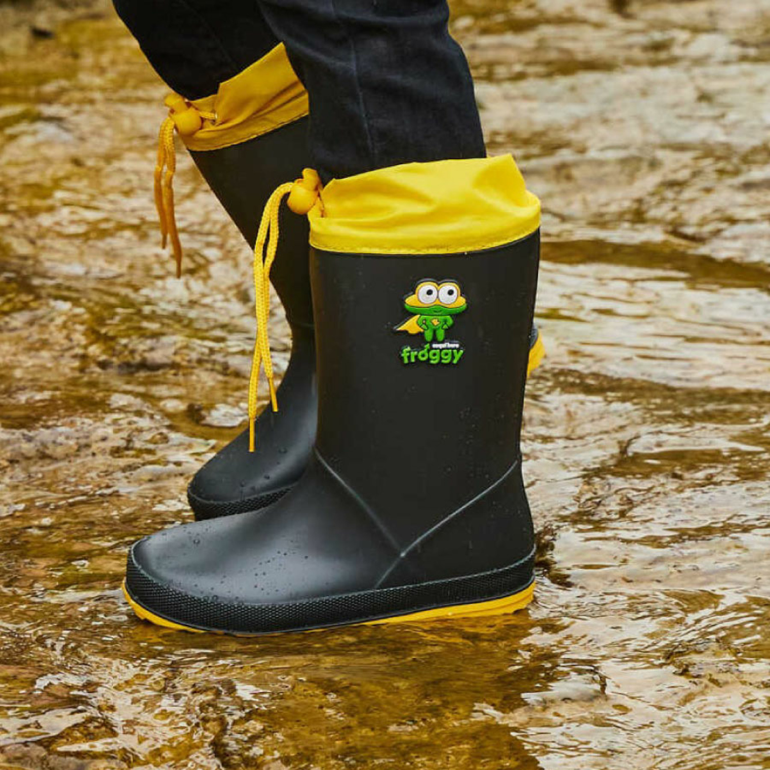 <span data-mce-style="color: rgb(0, 0, 0);" style="color: rgb(0, 0, 0);">Дитячі гумові чоботи COQUI RAINY (8558 Antracit/Yellow)</span>