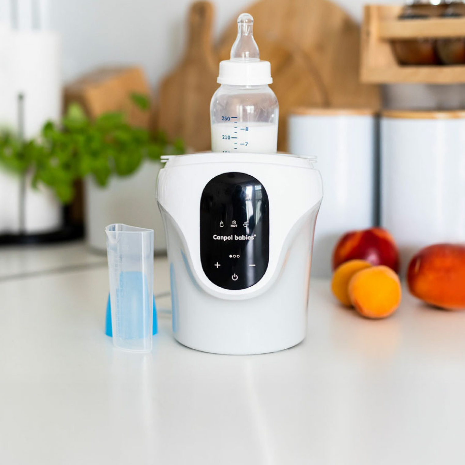 <span data-mce-style="color: rgb(0, 0, 0);" style="color: rgb(0, 0, 0);">Особливості підігрівача</span>