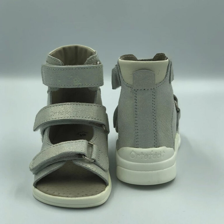Лікувальні ортопедичні босоніжки Ortofoot 121 Active L сріблясті