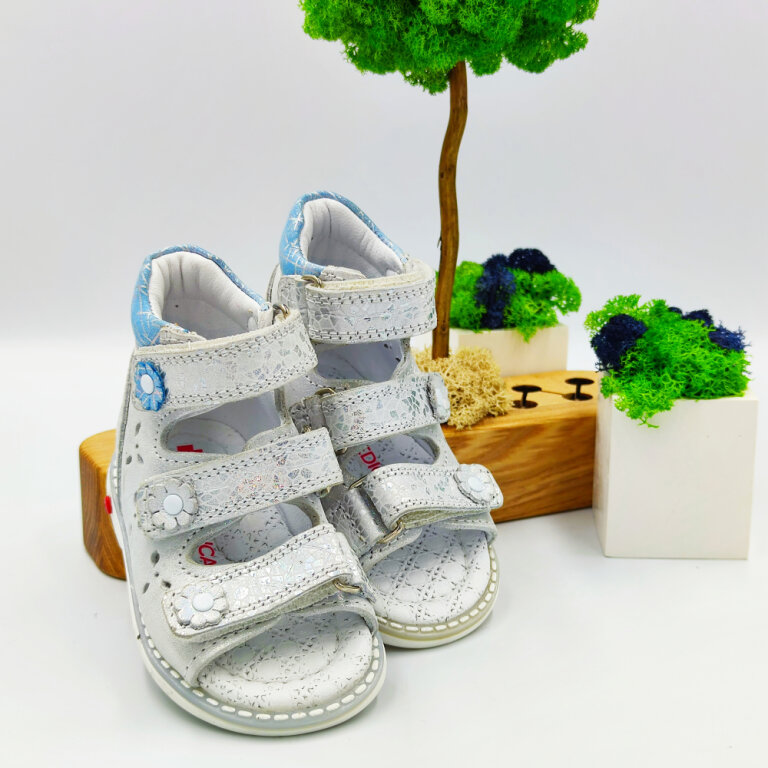 Дитячі Анатомічні босоніжки Ortomedica 141-03 анатомічні, срібло