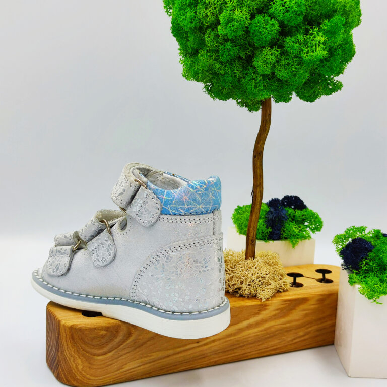 Дитячі Анатомічні босоніжки Ortomedica 141-03 анатомічні, срібло