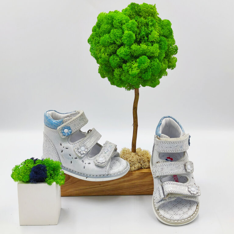 Дитячі Анатомічні босоніжки Ortomedica 141-03 анатомічні, срібло