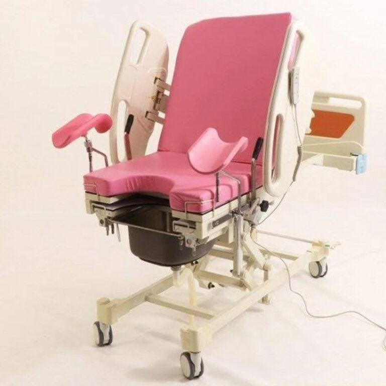 Ліжко акушерське Біомед B-48 3-секційне, електричне