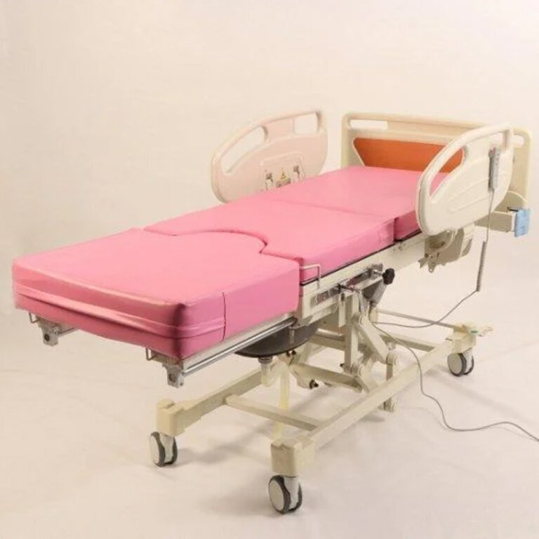 Ліжко акушерське Біомед B-48 3-секційне, електричне