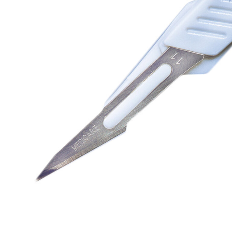 Скальпель одноразовий хірургічний Medicare №11