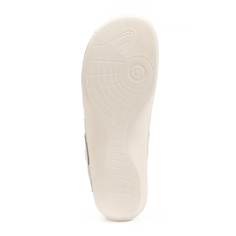 Анатомічні тапочки-сабо Leon PU156 білі