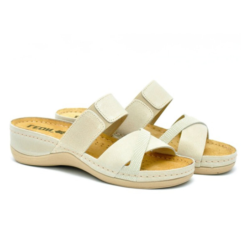 Анатомічні босоніжки-сабо Leon 908 бежеві