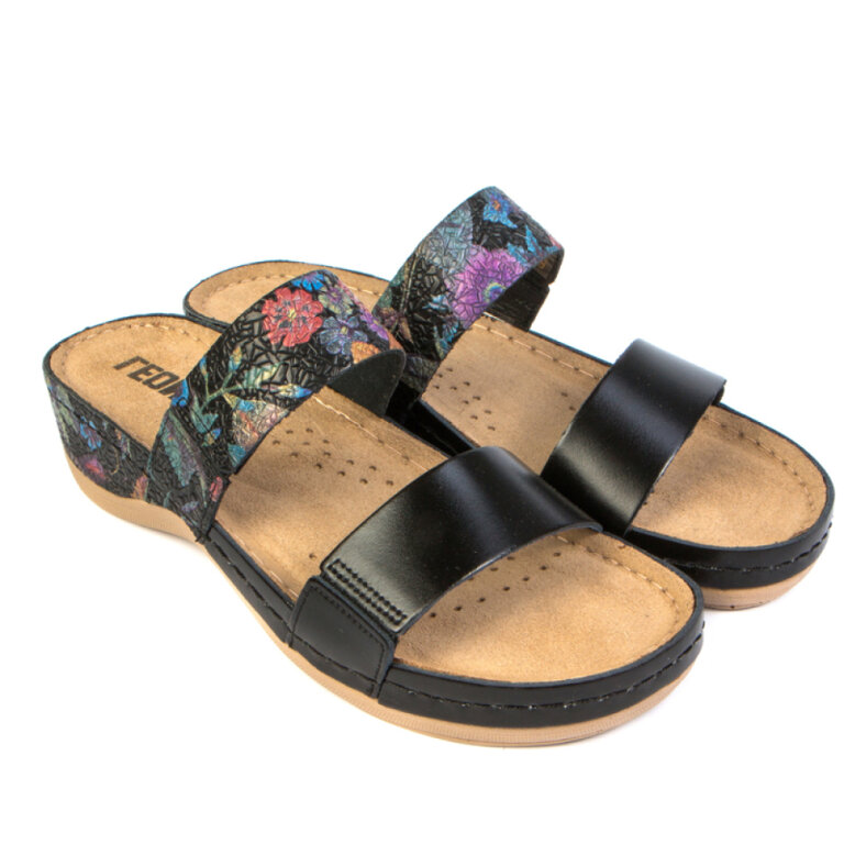 Анатомічні босоніжки-сабо Leon 918 чорний-квіти