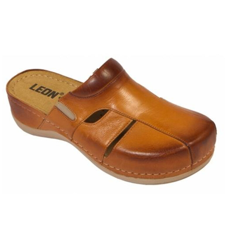 Анатомічні тапочки-сабо Leon 925 коричневі