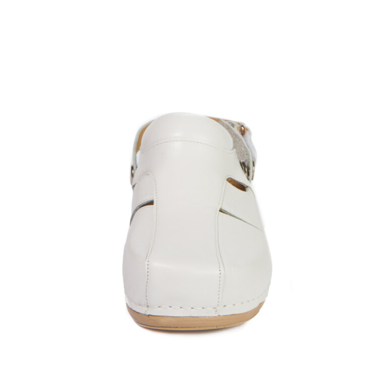 Анатомічні тапочки-сабо Leon 926 білі