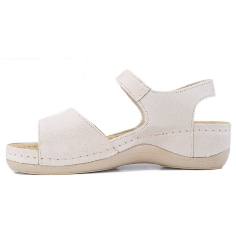 Анатомічні сандалі Leon 935 бежеві