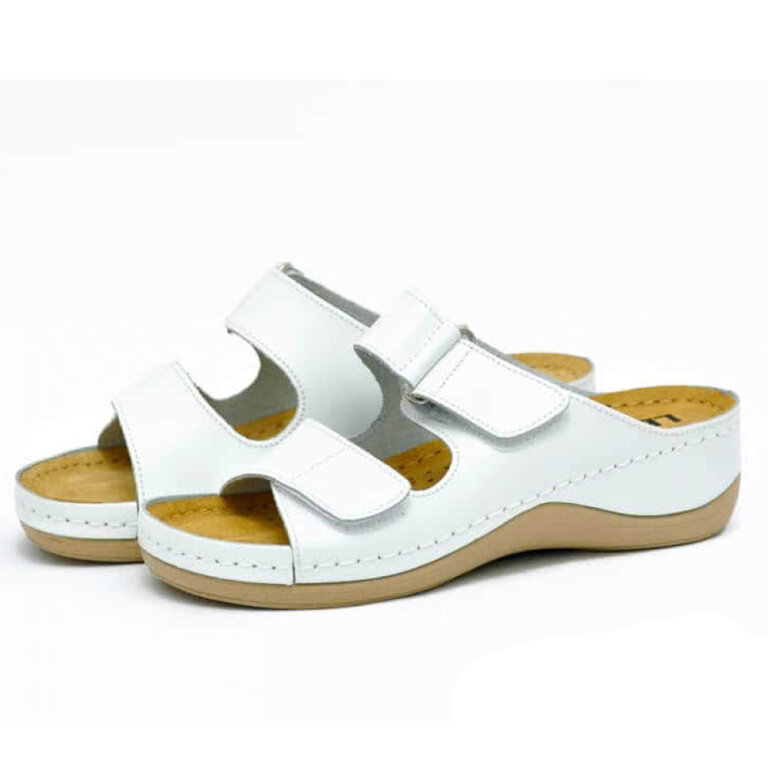 Анатомічні тапочки-сабо Leon 905 білі