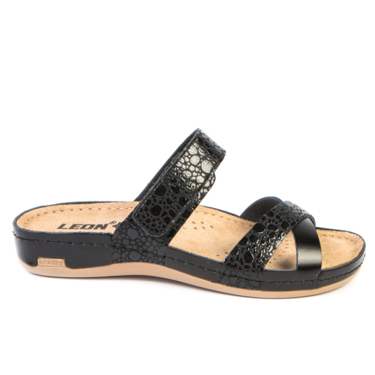 Анатомічні босоніжки-сабо Leon 957 чорні