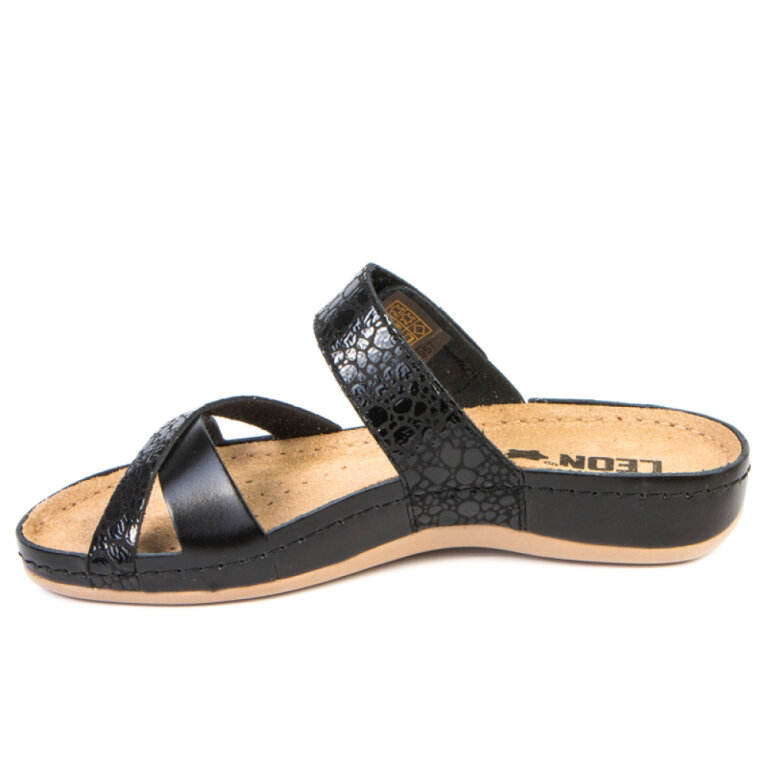Анатомічні босоніжки-сабо Leon 957 чорні