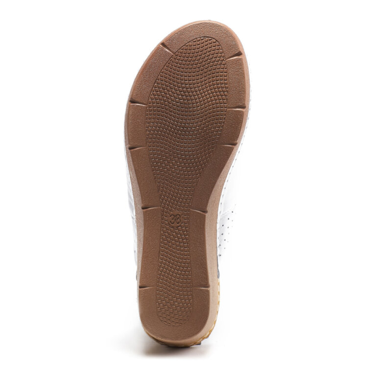 Анатомічні сабо Leon 1002 білі