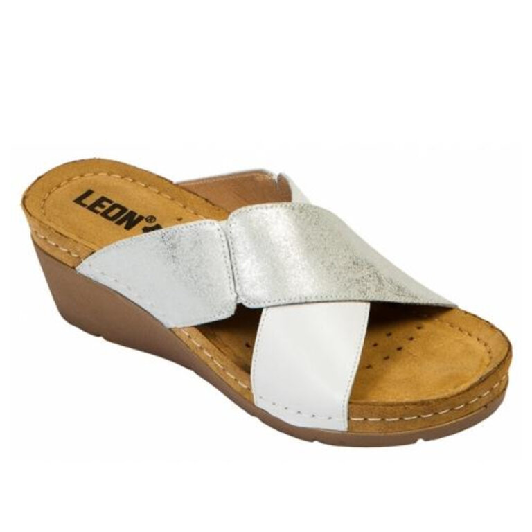 Анатомічні тапочки-сабо Leon 1008 білі