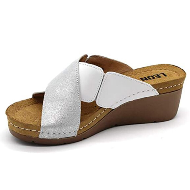 Анатомічні тапочки-сабо Leon 1008 білі