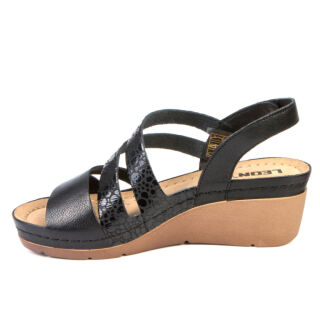 Анатомічні босоніжки Leon 1022 чорні