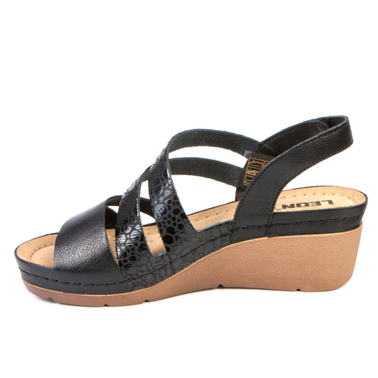 Анатомічні босоніжки Leon 1022 чорні