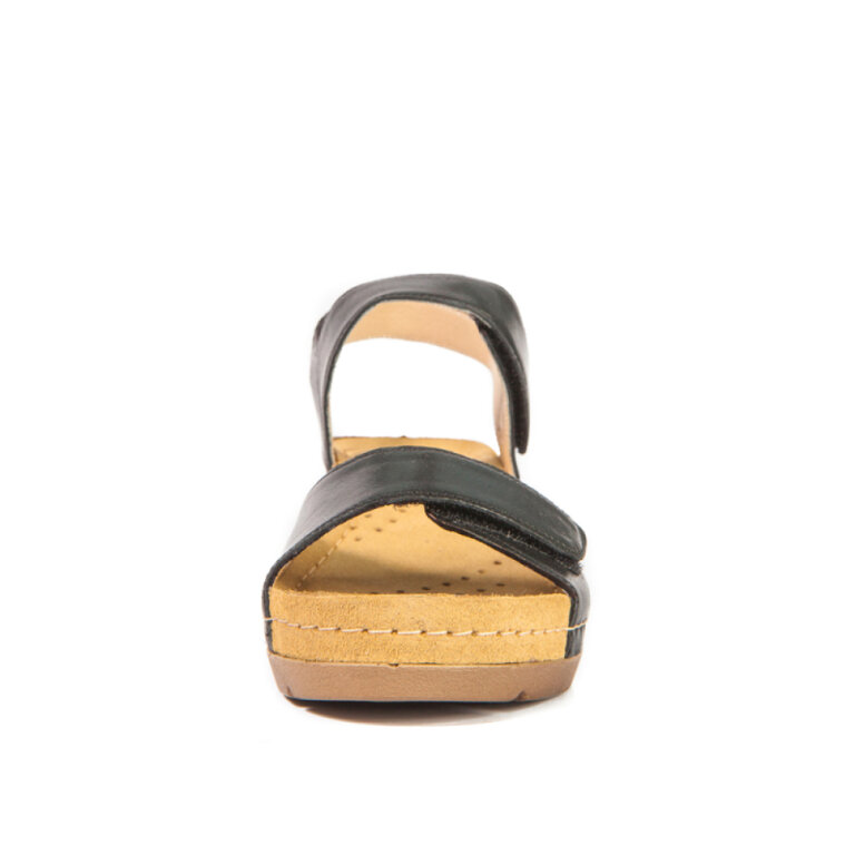 Анатомічні босоніжки Leon 1041 чорні