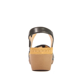 Анатомічні босоніжки Leon 1041 чорні