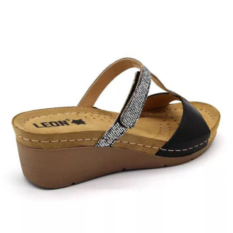 Анатомічні босоніжки Leon 1060 чорні з камінням