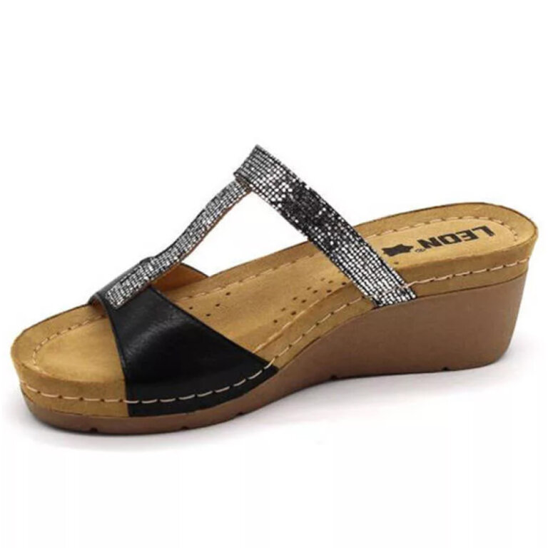 Анатомічні босоніжки Leon 1060 чорні з камінням