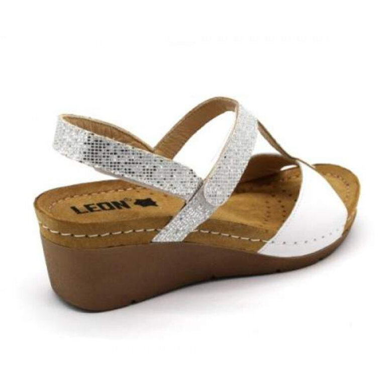 Анатомічні босоніжки Leon 1061 білі з камінням