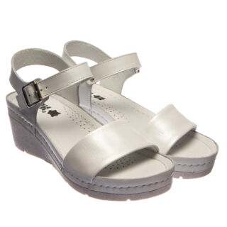 Анатомічні босоніжки Leon 1070 білі