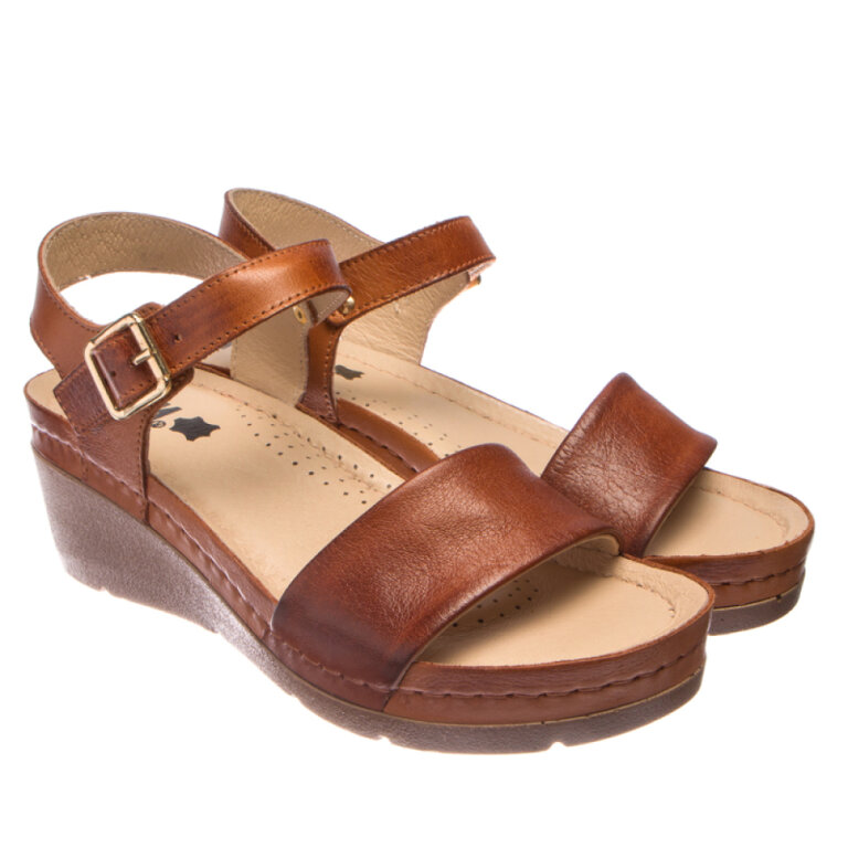 Анатомічні босоніжки Leon 1070 коричневі