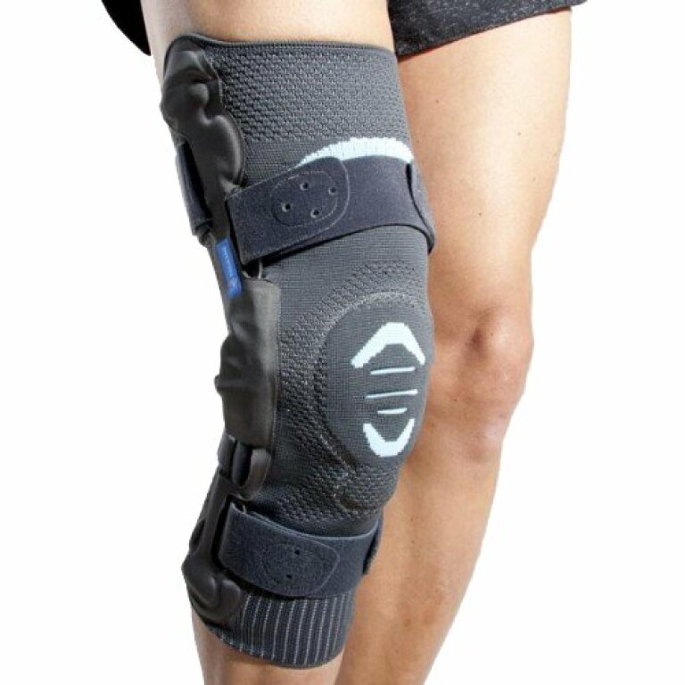 Лігаментарний ортез на коліно Thuasne Genu Ligaflex 2375 (закритий, 40 см) з бічними шарнірами
