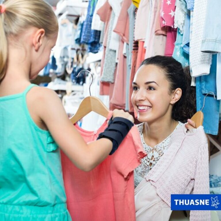 Дитячий ортез для фіксації зап'ястя і 1 пальця Thuasne Manurhizo Junior 2630