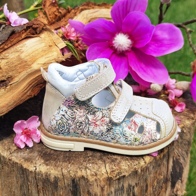 Детские Анатомические босоножки Ortomedica 1037-01 перламутровые розовые