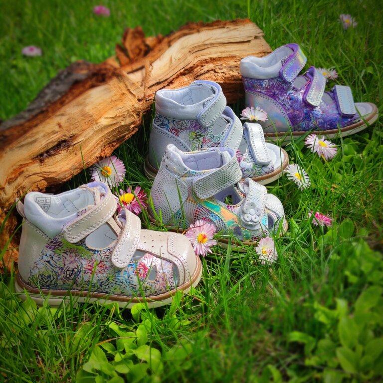 Дитячі Анатомічні босоніжки Ortomedica 1039-04 перламутрові фіолетові