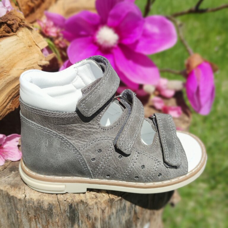 Дитячі Анатомічні босоніжки Ortomedica 1032-03 сірі