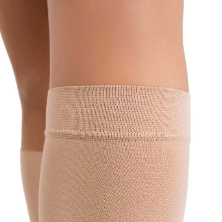 Компресійні гольфи VENOTEKS (2 клас, відкритий носок) 2C113