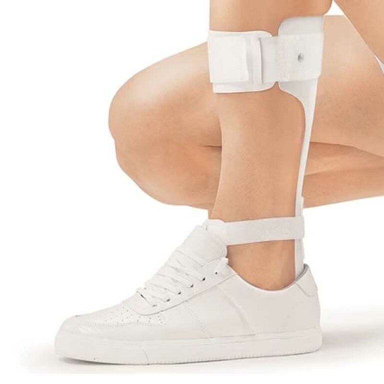 Гомілковостопний ортез (на праву ногу) Orlett AFO-101