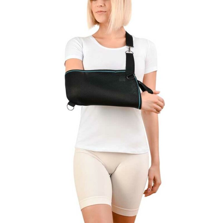 Бандаж для підтримки руки Алком 3004 косинка, чорна