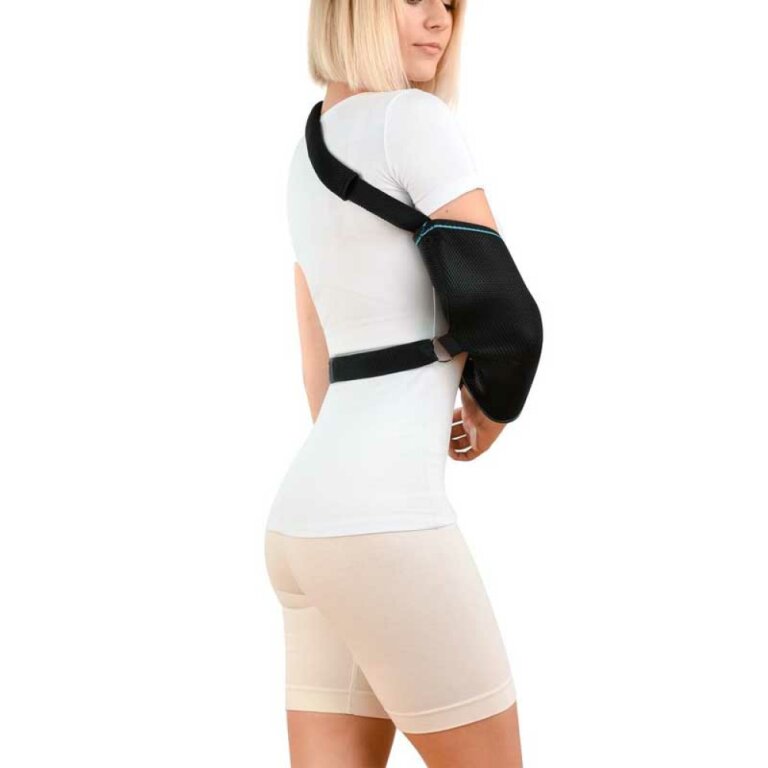 Бандаж для підтримки руки Алком 3004 косинка, чорна