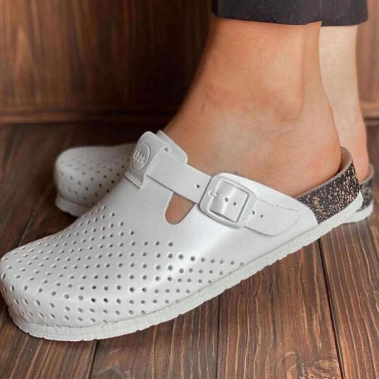 Анатомічні тапочки-сабо Leon 4250 білі