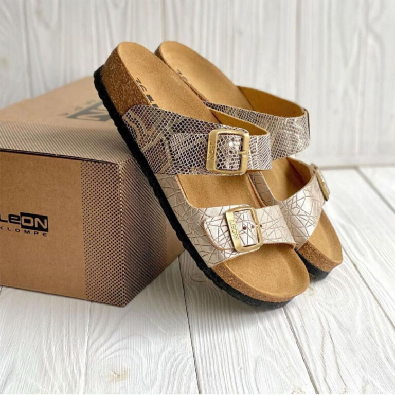 Шлепанцы женские Leon 4011 золотистая змея