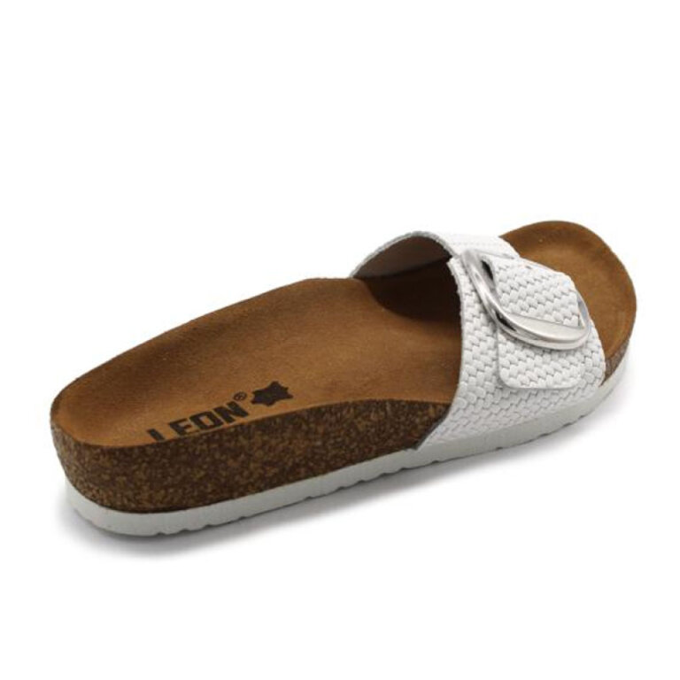 Шлепанцы женские Leon 4020 белый плетеный