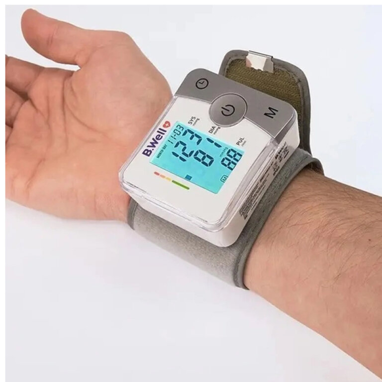 Тонометр автоматический B.Well MED-57 на запястье, с футляром