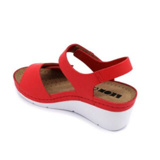 Босоножки женские Leon 1080 красные