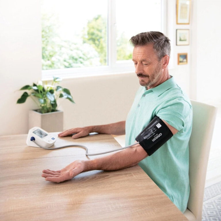 Тонометр автоматичний Omron М4 Intelli IT НЕМ-7155T-EВК