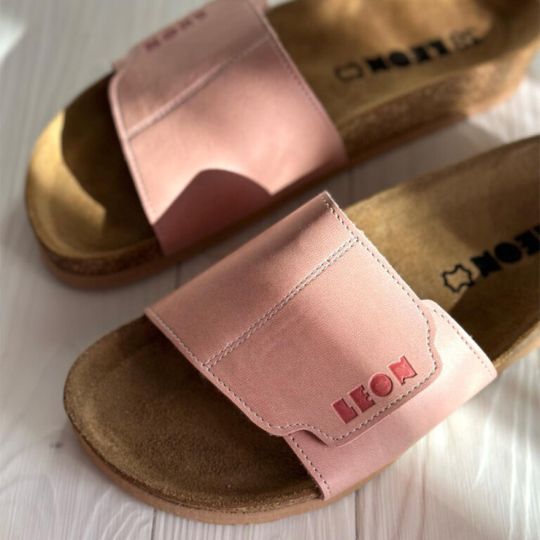 Шльопанці жіночі Leon 4022 рожеві