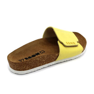 Шльопанці жіночі Leon 4022 жовті