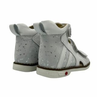 Дитячі Анатомічні босоніжки Ortomedica 2806-01 білі ноти